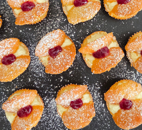 Butterfly Cakes with Cream and Jam